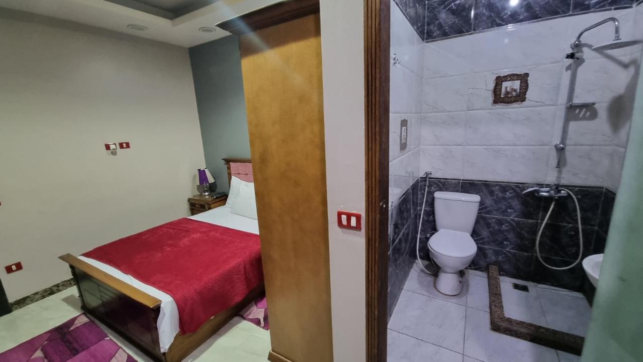 Plaza Hostel
